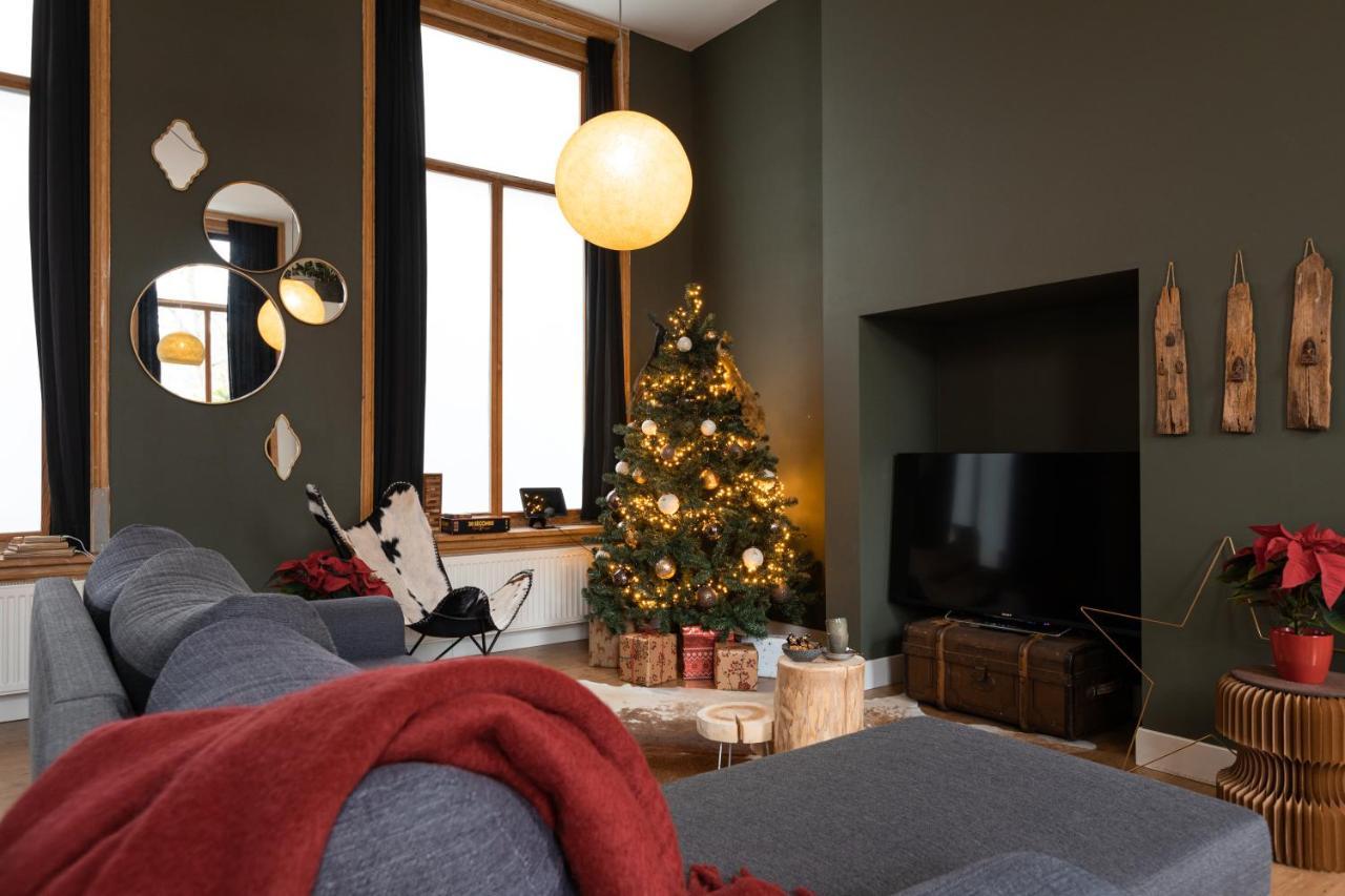Cosy Nock ! Little Gem At Center With Large Terrace !
