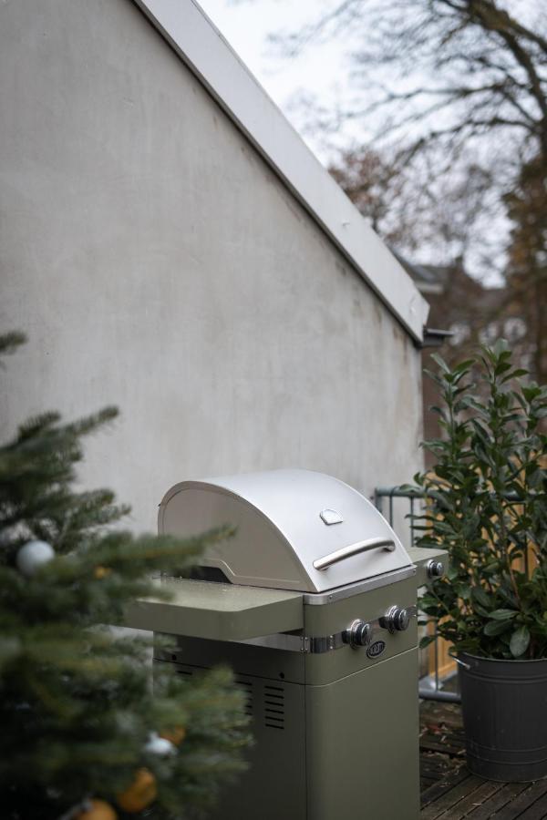 Cosy Nock ! Little Gem At Center With Large Terrace ! Apartment
